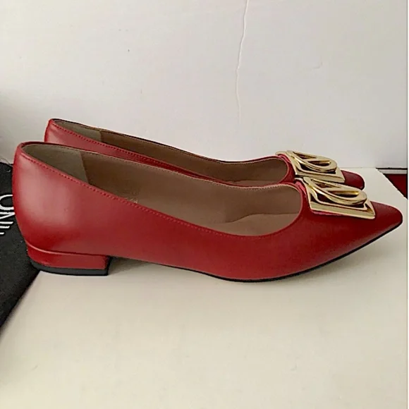 VALENTINO BY MARIO VALENTINO Flora Logo Buckle Pointed Toe Flat - Picture 8 of 11